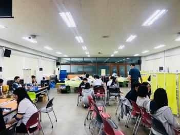 2�б� ����� ������� ÷���̹���