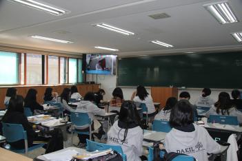 �л� ���ͳ� ����Ʈ�� ���ٻ�� ���汳�� ÷���̹���