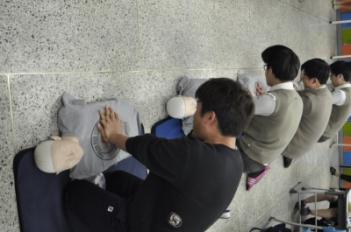 1�г� ����һ��� ���� ÷���̹���