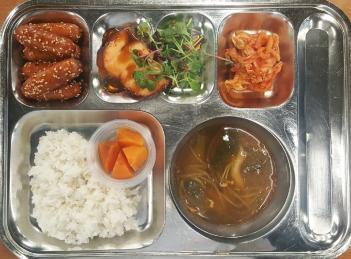 4.9(ȭ)�߽� ÷���̹���