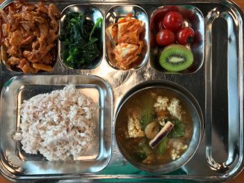 5.8(ȭ) �߽� ÷���̹���