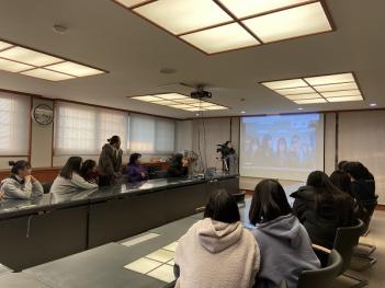 �Ϻ� �������� û�ҳ��(��īŸ����)�� ȭ... ÷���̹���