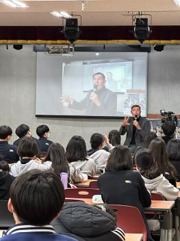 2022 EU GOES TO SCHOOL ÷���̹���