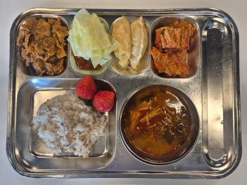 3.3(ȭ) �߽� ÷���̹���